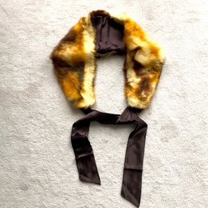 🦋4/$50🦋 NWOT Faux fur scarf/wrap
